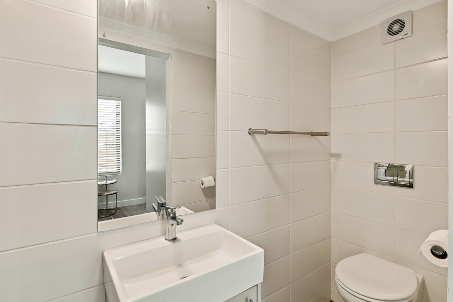 4 Bedroom Property for Sale in Somerset Ridge Western Cape
